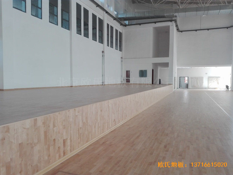 銀川北塔中學籃球館體育木地板安裝案例3