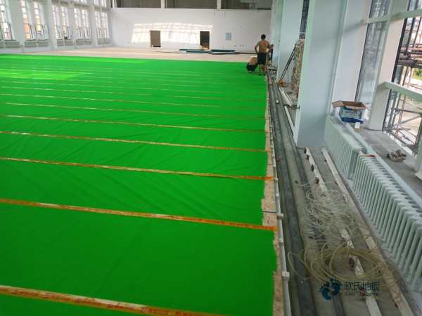 國(guó)標(biāo)運(yùn)動(dòng)籃球木地板價(jià)格表