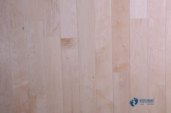 學(xué)校籃球場(chǎng)地板如何拆3