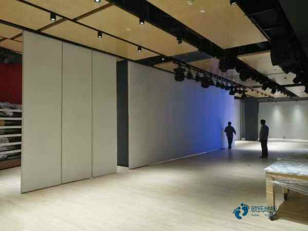 楓樺木運(yùn)動(dòng)籃球木地板大約多少錢