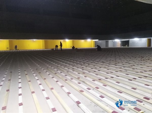 20厚運(yùn)動(dòng)場(chǎng)館地板較好的3