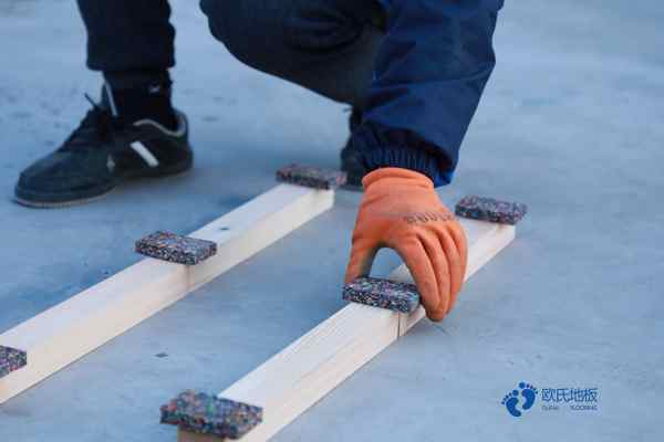 學(xué)校籃球場(chǎng)館地板防震1