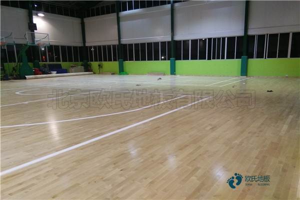 楓樺木運(yùn)動(dòng)籃球木地板施工價(jià)格