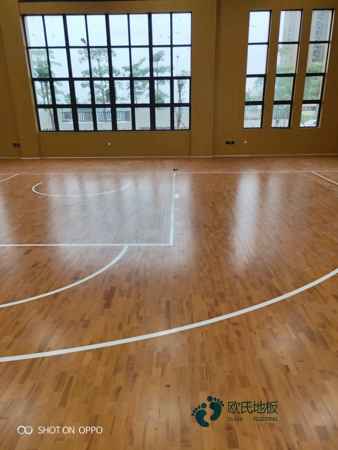 國標(biāo)運(yùn)動籃球木地板價格一般多少錢一平方米
